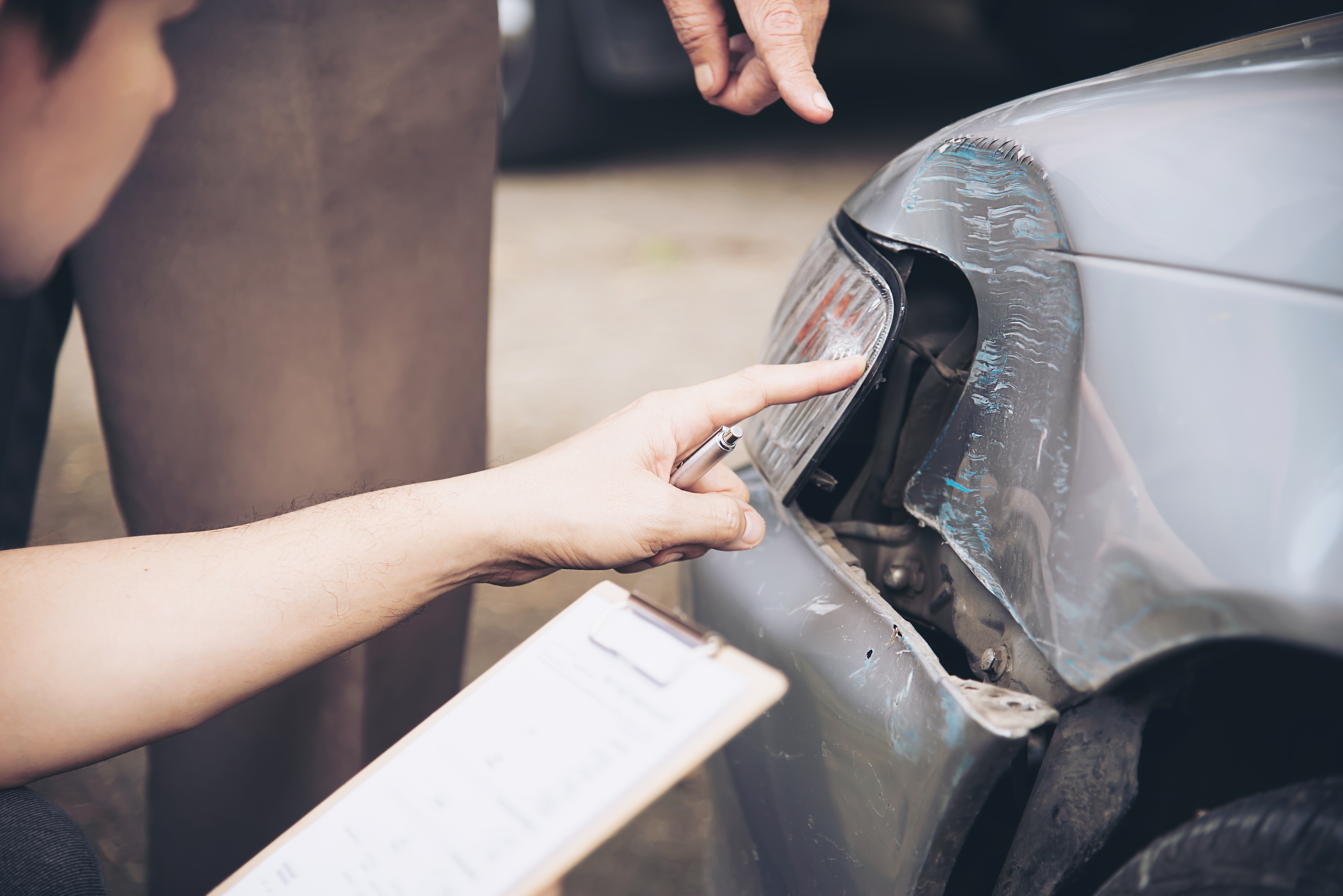 Cómo eliminar las abolladuras del coche en casa - Red Itevelesa