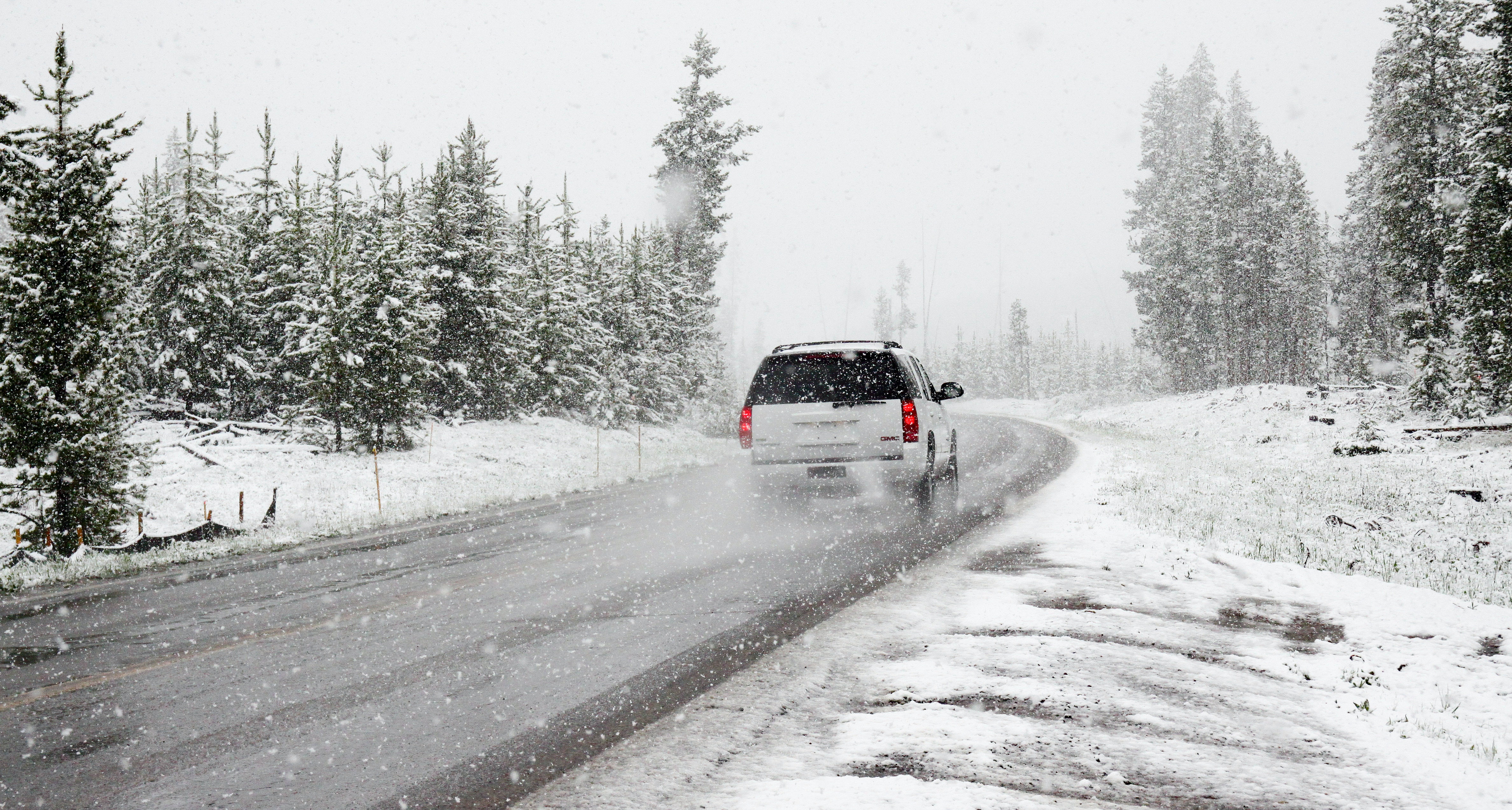 Frío, nieve y hielo: Consejos para que tu vehículo no sufra