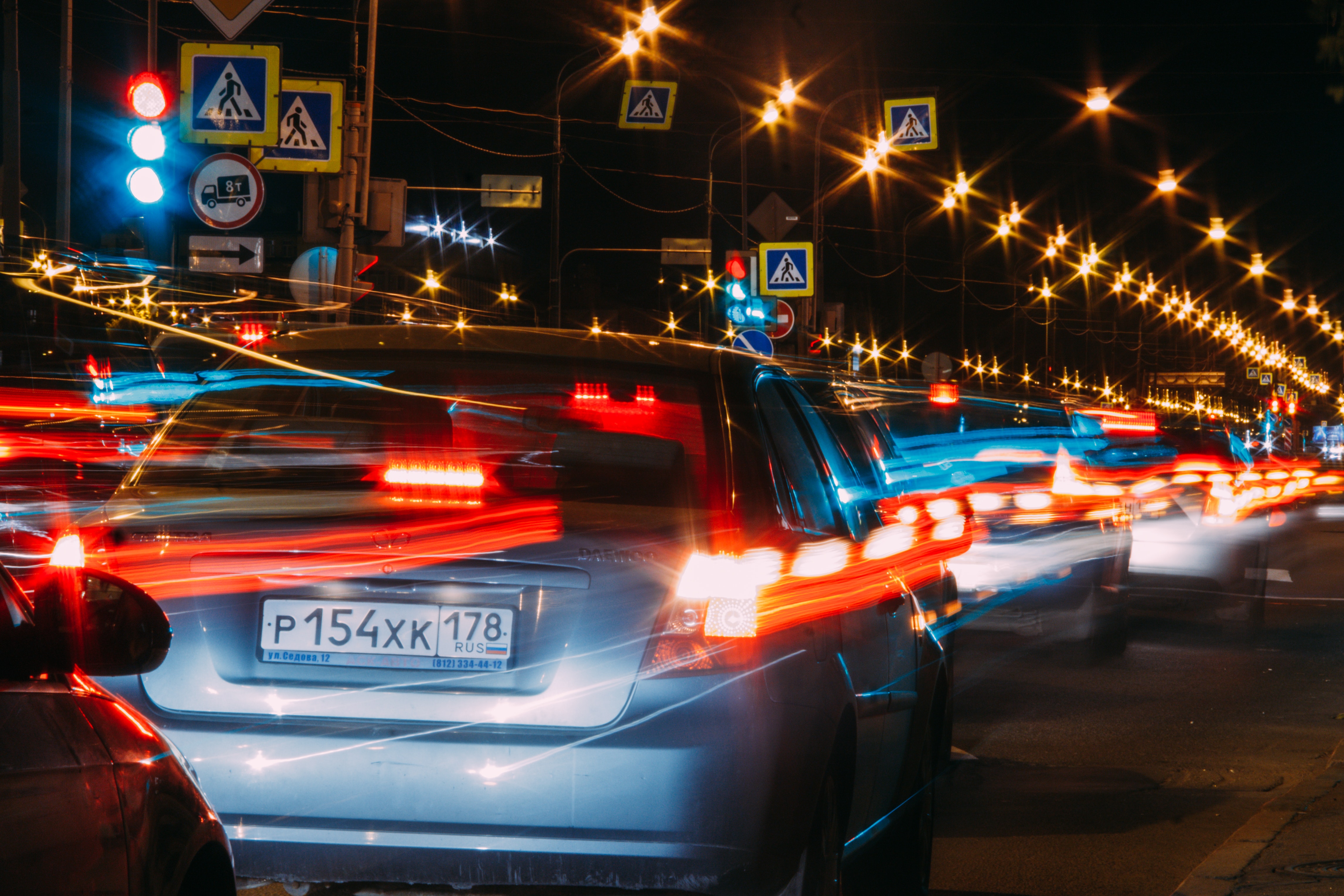 ¿Sabes utilizar las luces del coche correctamente?